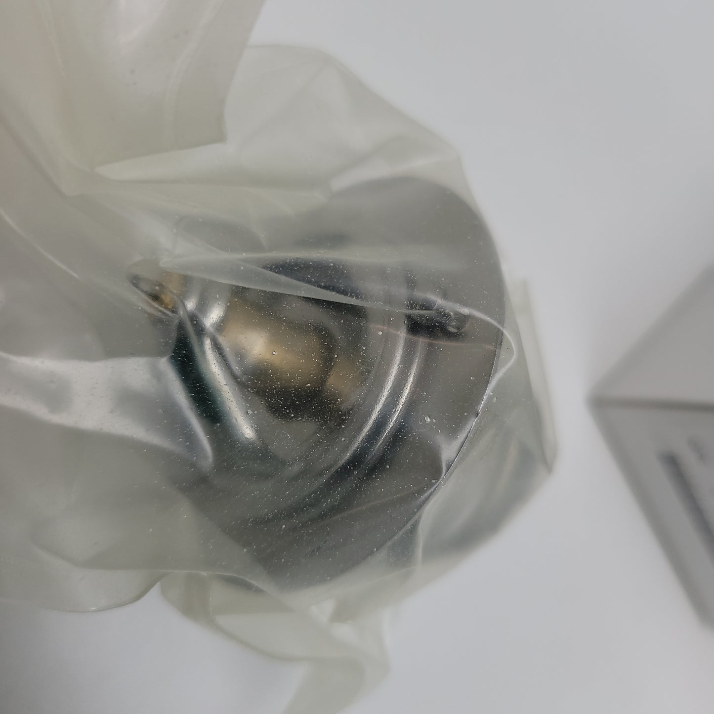 Genuine thermostat 21200AA170