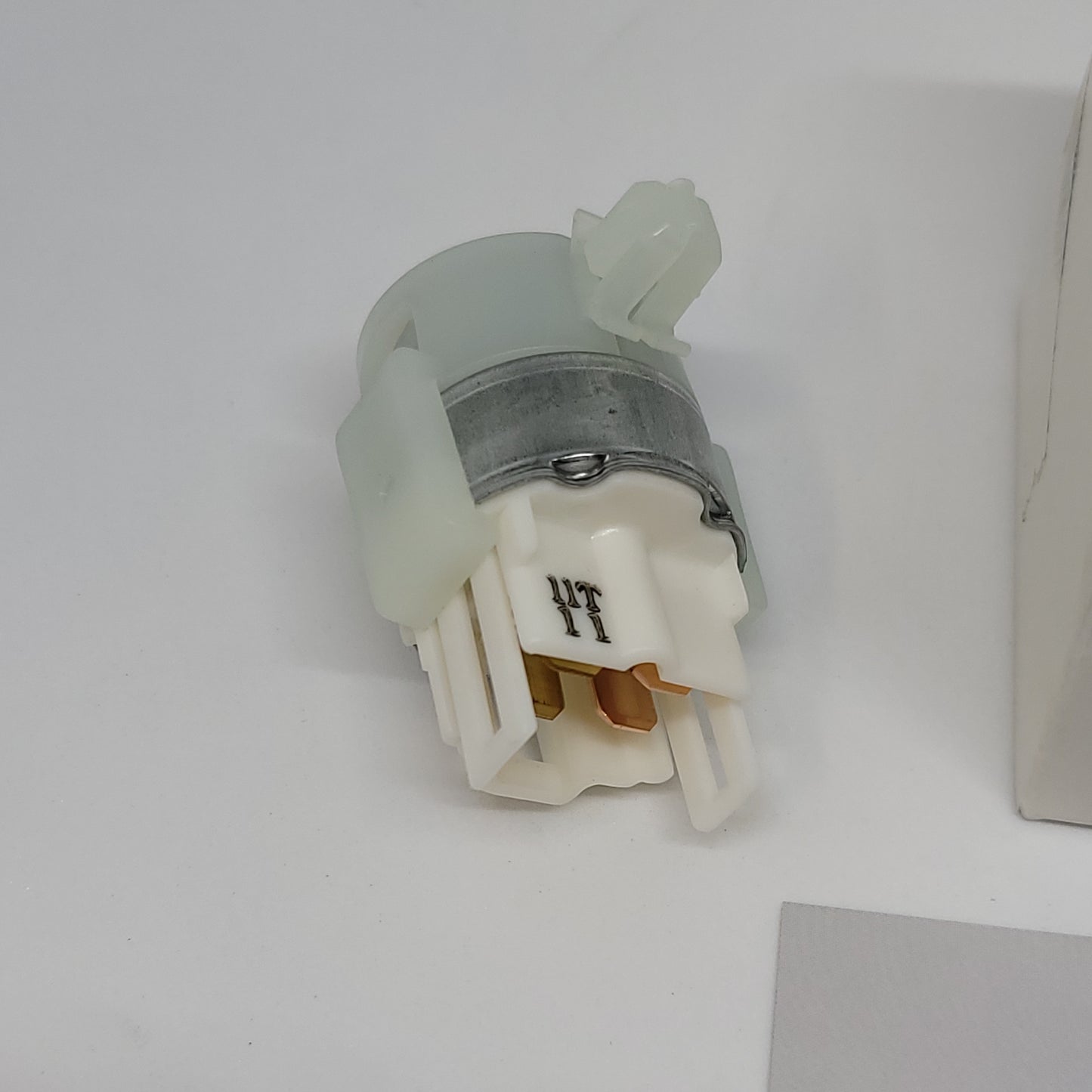 Genuine Relay 82501AA130