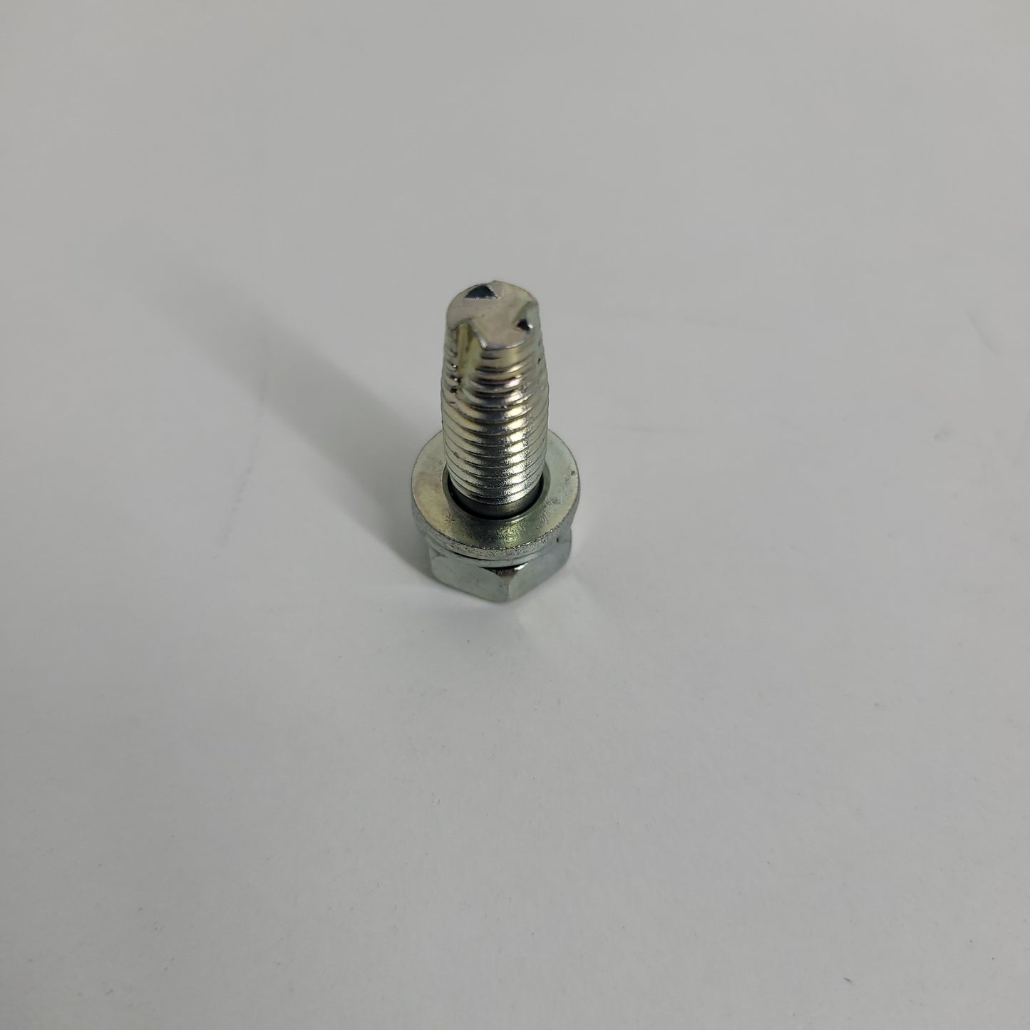 Genuine bolt and washer 9011908701